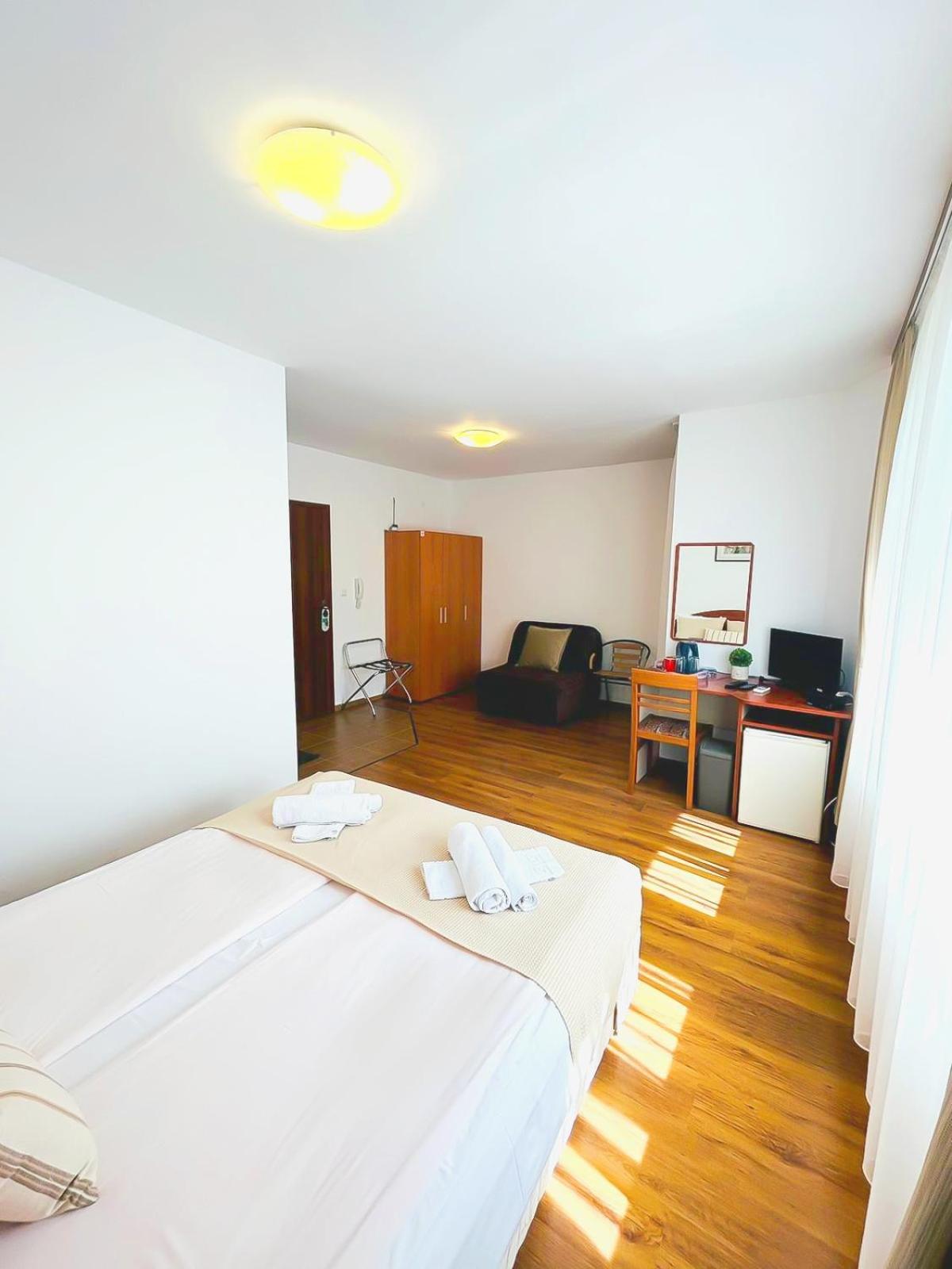 Family Hotel Helios Slantschew brjag Exterior foto