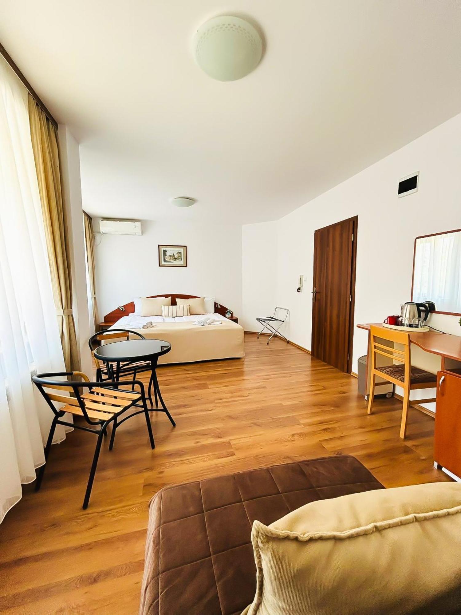 Family Hotel Helios Slantschew brjag Exterior foto