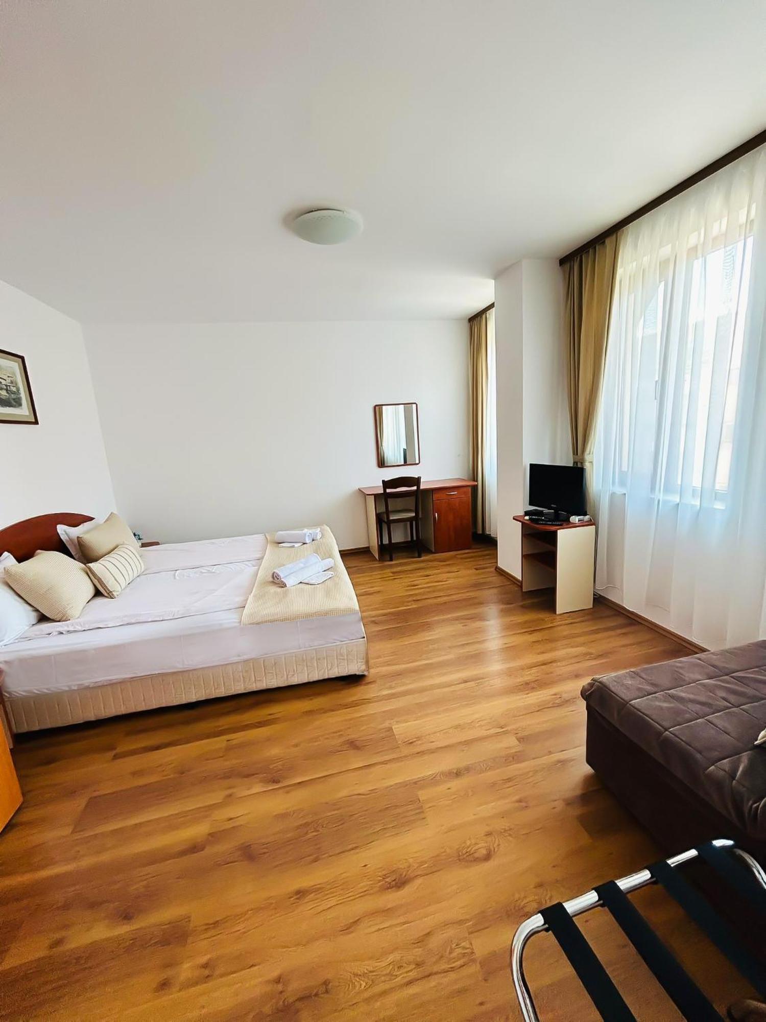 Family Hotel Helios Slantschew brjag Exterior foto